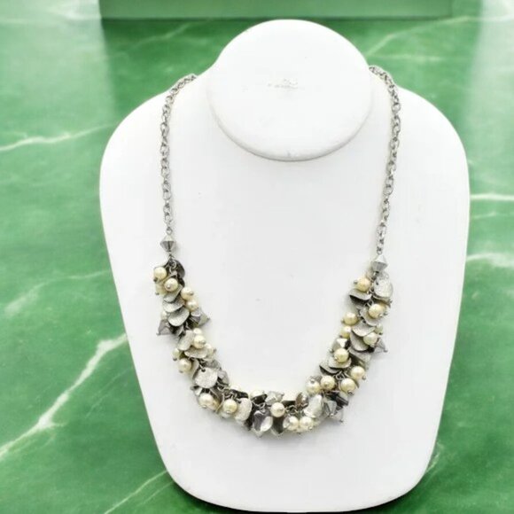 Vintage VCLM Cluster Necklace Faux Pearl Frosted Silver Discs - Picture 1 of 6